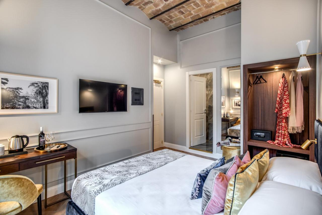 Tree Charme Augusto Luxury Suites โรม ภายนอก รูปภาพ