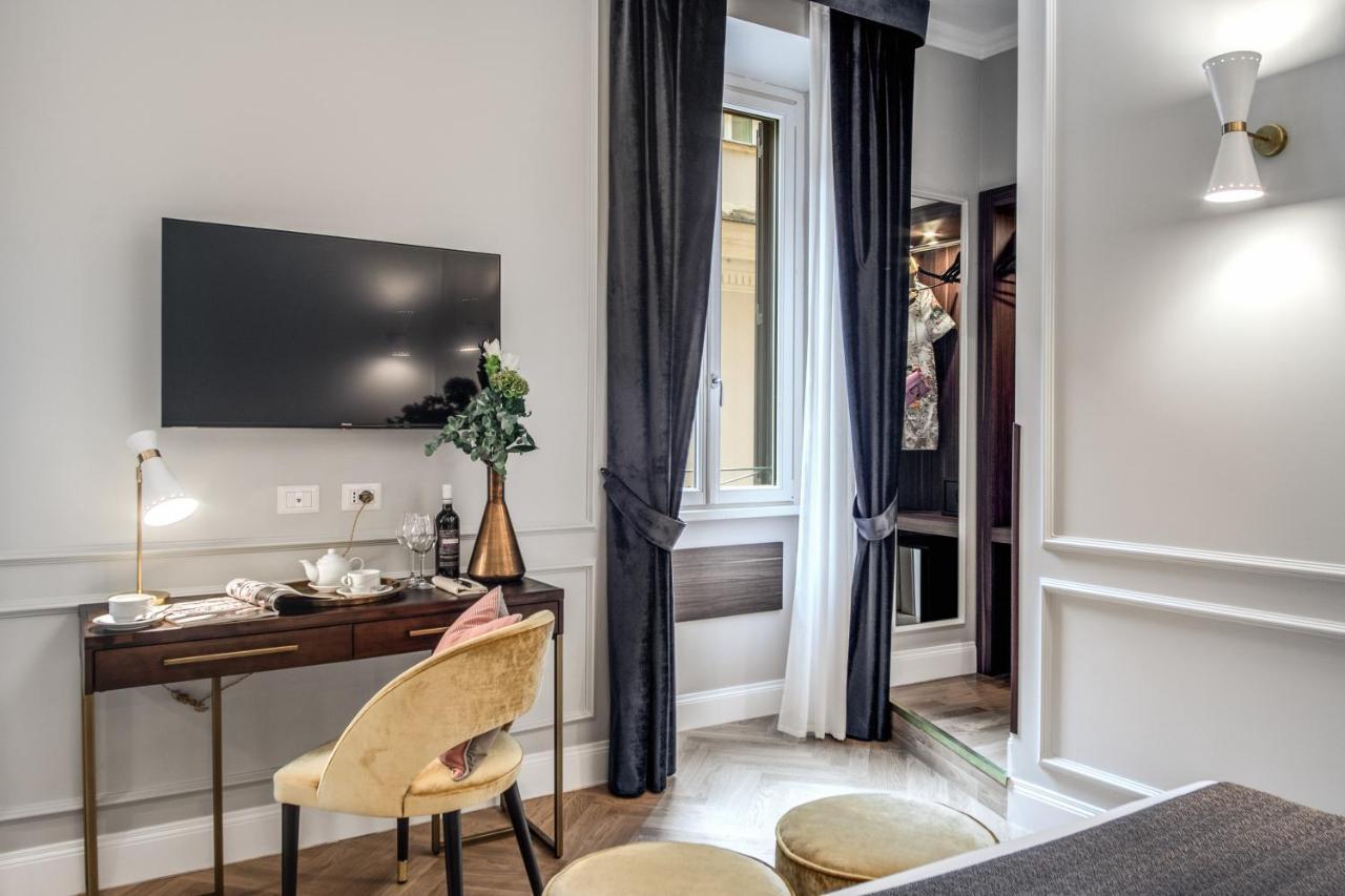Tree Charme Augusto Luxury Suites โรม ภายนอก รูปภาพ