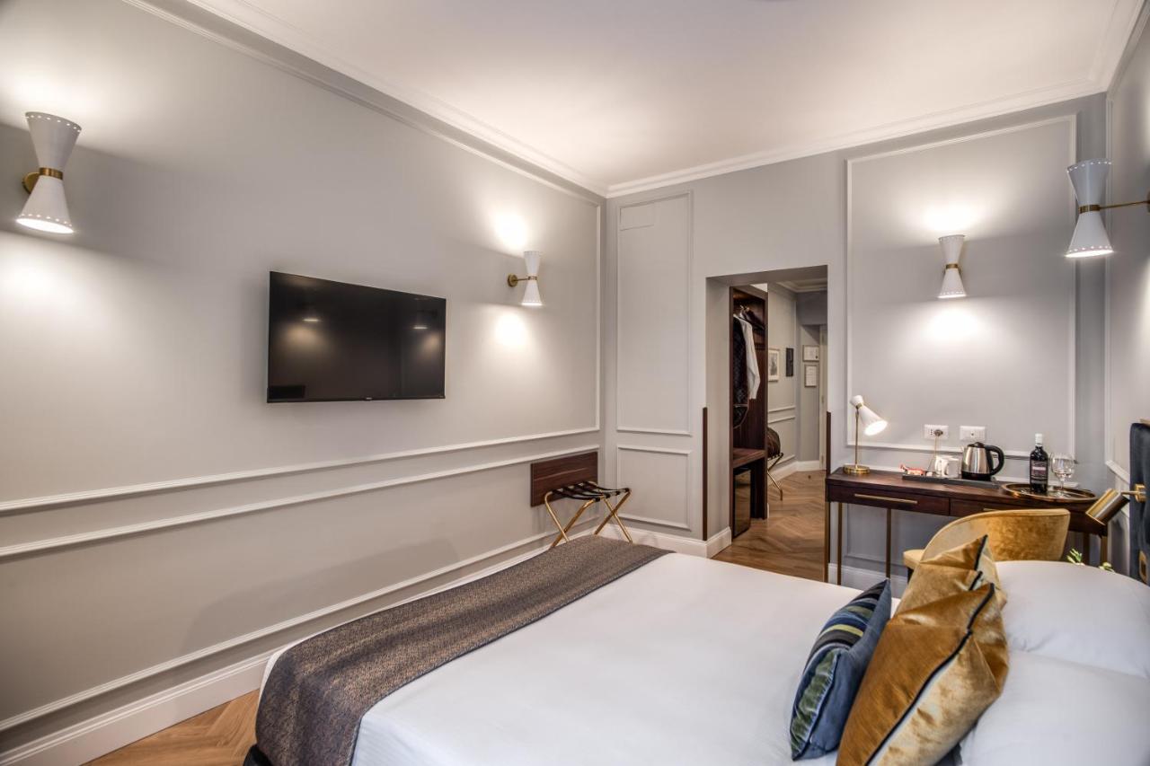 Tree Charme Augusto Luxury Suites โรม ภายนอก รูปภาพ