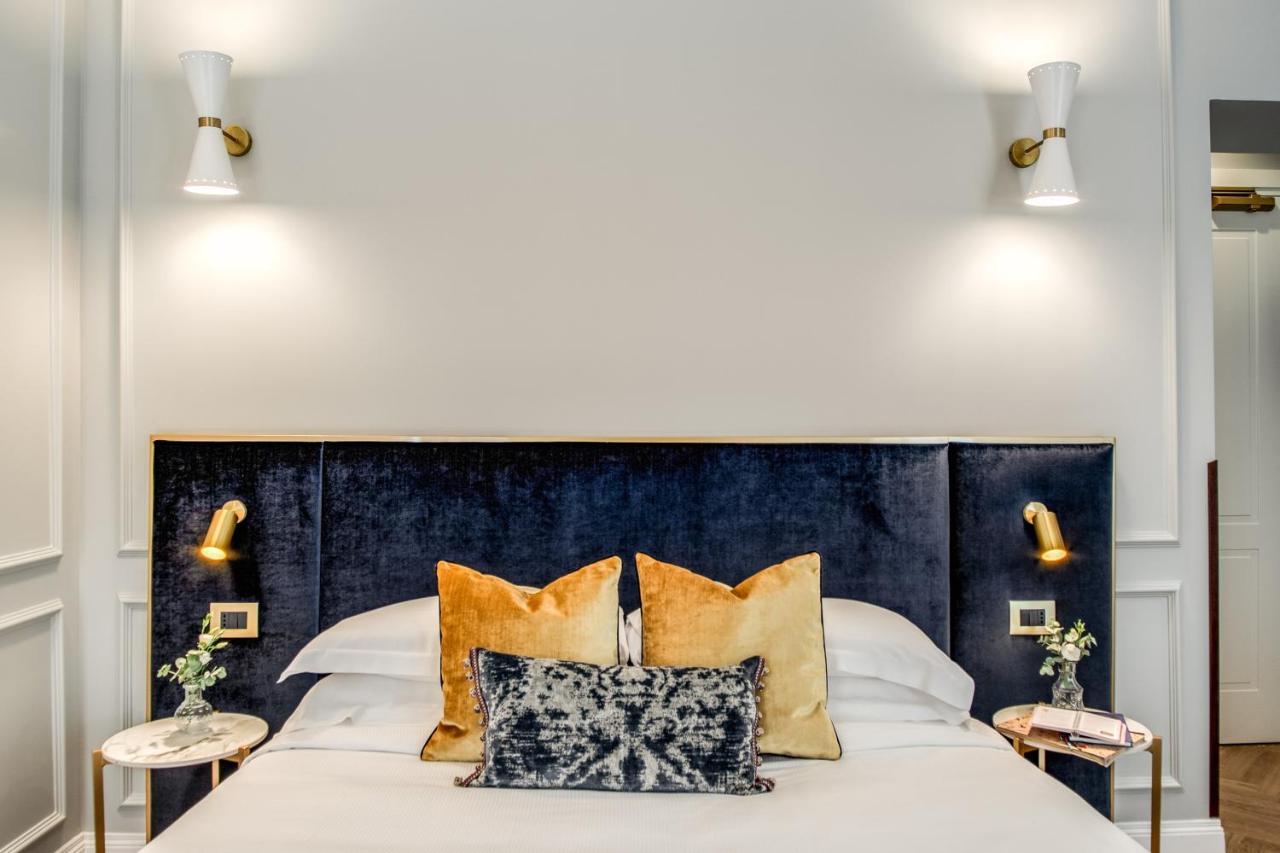 Tree Charme Augusto Luxury Suites โรม ภายนอก รูปภาพ