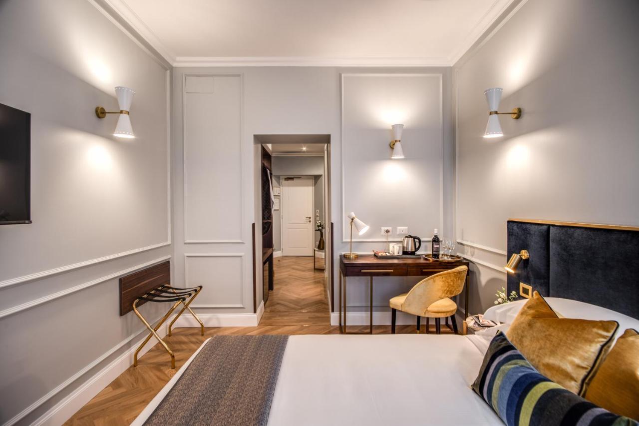 Tree Charme Augusto Luxury Suites โรม ภายนอก รูปภาพ