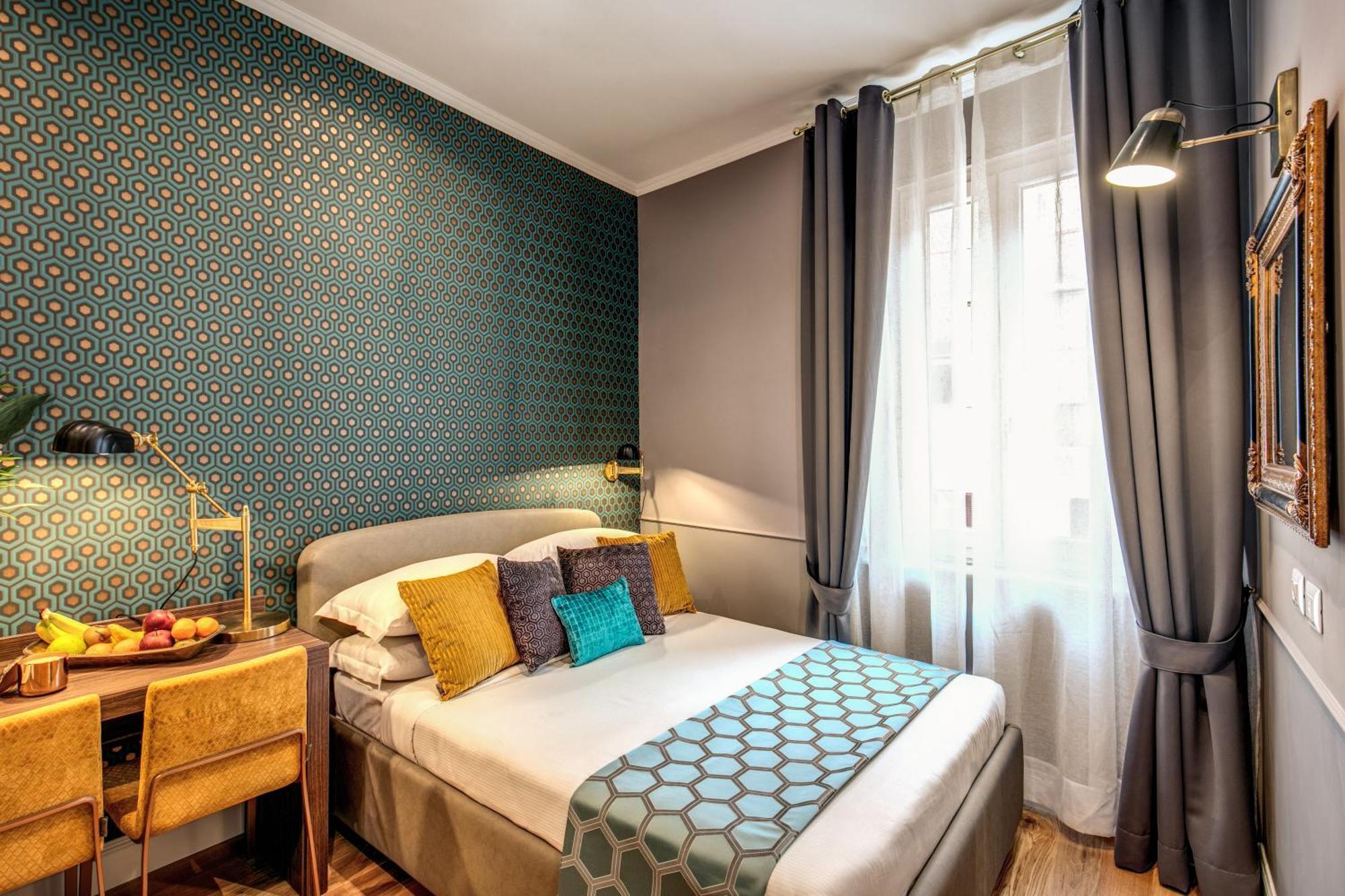 Tree Charme Augusto Luxury Suites โรม ภายนอก รูปภาพ